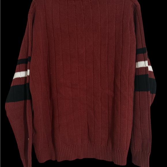 Women’s S Carolina Gamecocks Maroon V-Neck Sweater - Picture 2 of 3